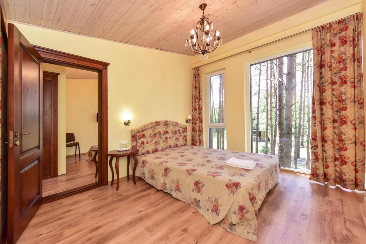 Hotel Pusu Takas à Andrioniskis Extérieur photo