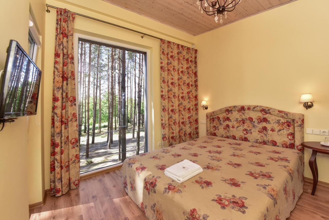 Hotel Pusu Takas à Andrioniskis Extérieur photo
