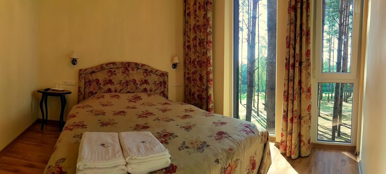 Hotel Pusu Takas à Andrioniskis Extérieur photo